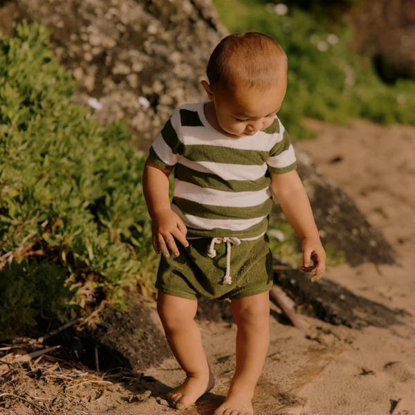 Toddler wearing NATURE BABY Terry Short - Jungle