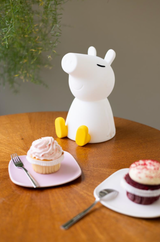 MR MARIA Peppa Pig First Light Lamp sitting on table