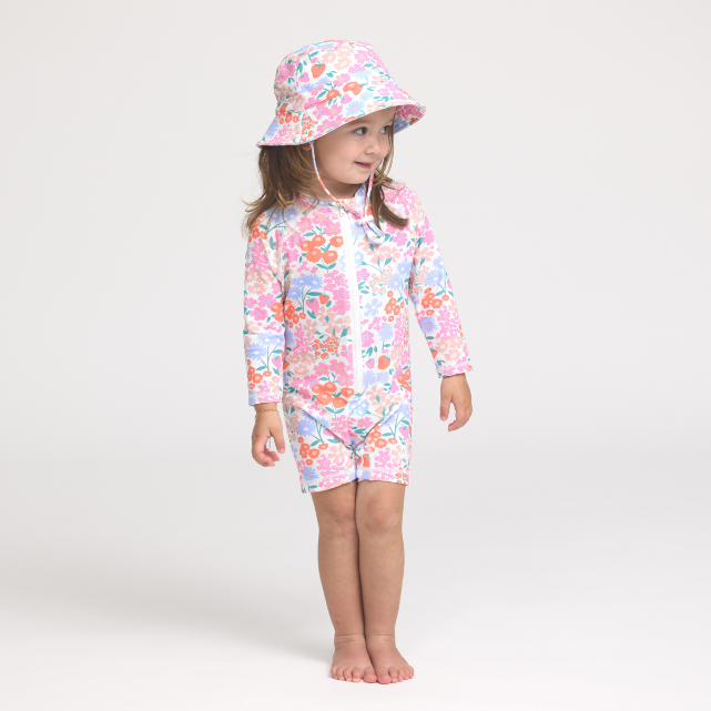 CRYWOLF Swim Bucket Hat Berry Garden