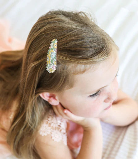 Child wearing JOSIE JOAN'S Sophie Hair Clips
