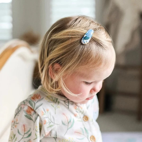 Top view of toddler wearing JOSIE JOAN'S Little Phoebe Hair Clips