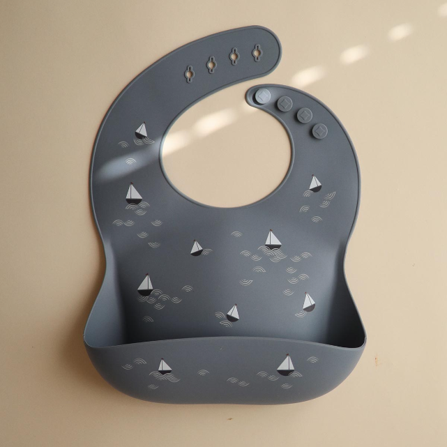 MUSHIE Silicone Baby Bib - Boats