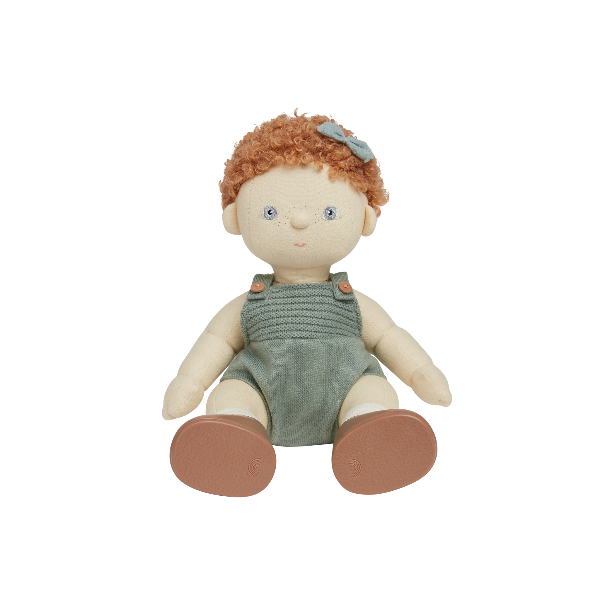 OLLI ELLA Dinkum Doll - Pea sitting down with bow in hair
