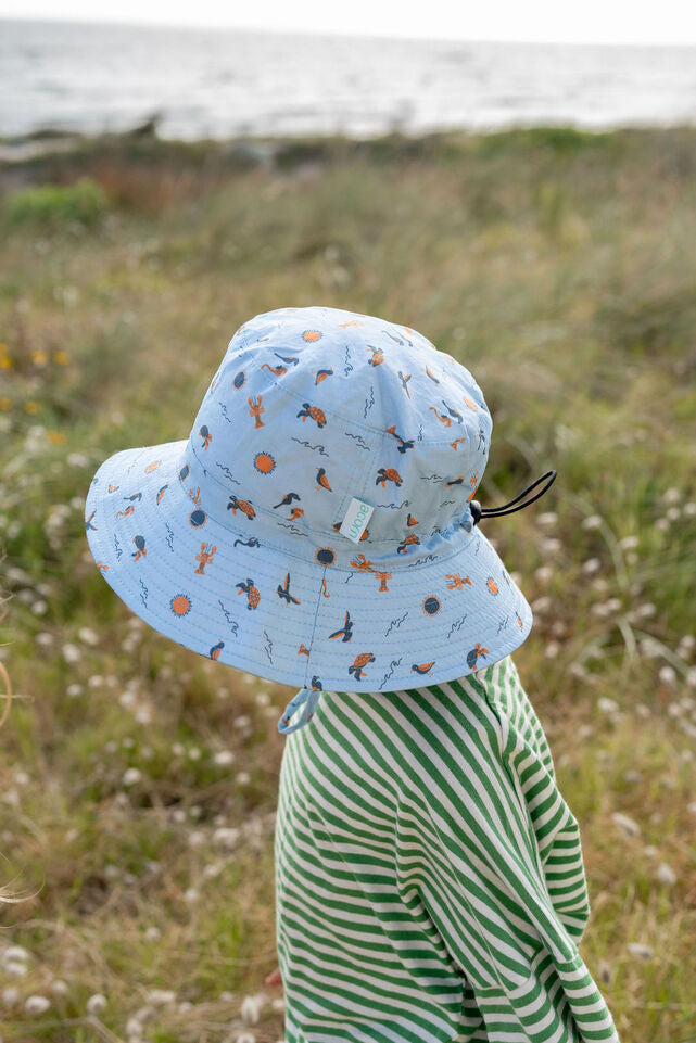 CHILD WEARING ACORN Sea Life Wide Brim Bucket Hat SIDE VIEW