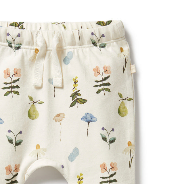 Detail view of waistband tie WILSON + FRENCHY Petit Garden Organic Legging