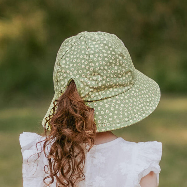 Back view of girl wearing BEDHEAD HATS Ponytail Bucket Sun Hat - Grace