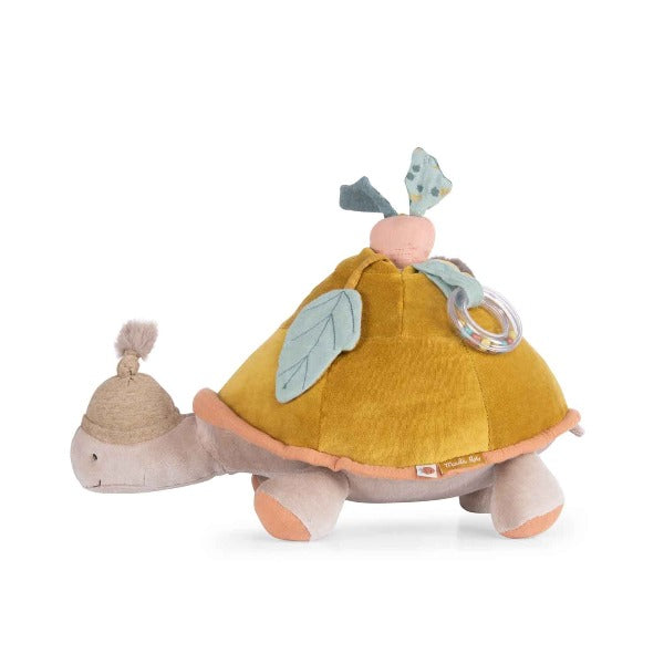 MOULIN ROTY Trois Petits Lapins large activity turtle side view with carrot