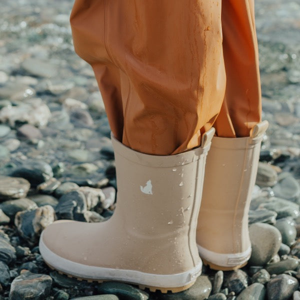Child wearing the CRYWOLF Rain Boots Camel 