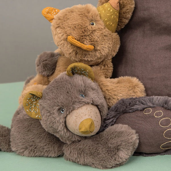 MOULIN ROTY Chemin du loup – Chanterelle the bear cub